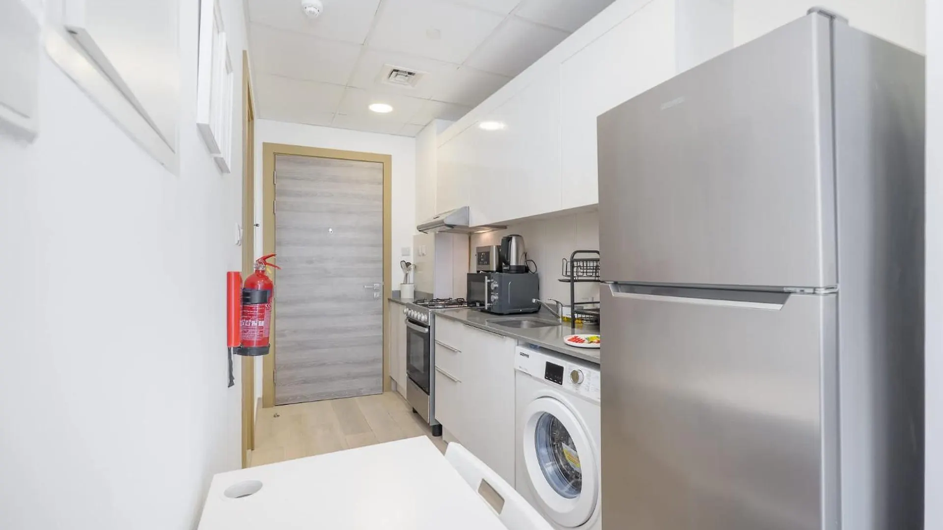 Studio In Bloom Heights With Captivating City View Dubai 0*,